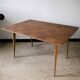 Table à manger en bois vintage