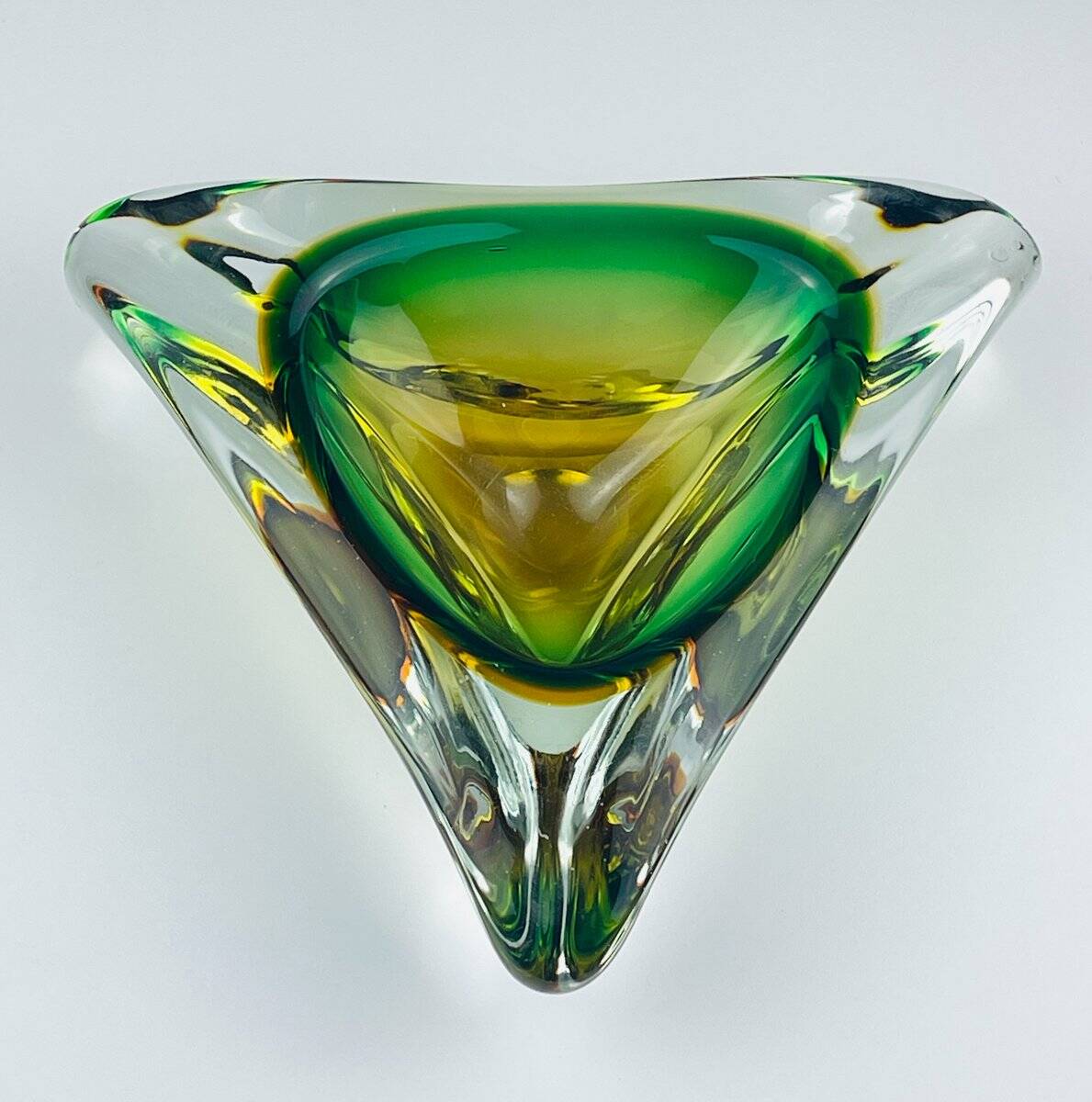 Sommerso glass ashtray from Arte Nuova, Murano, Italy, 1960s.