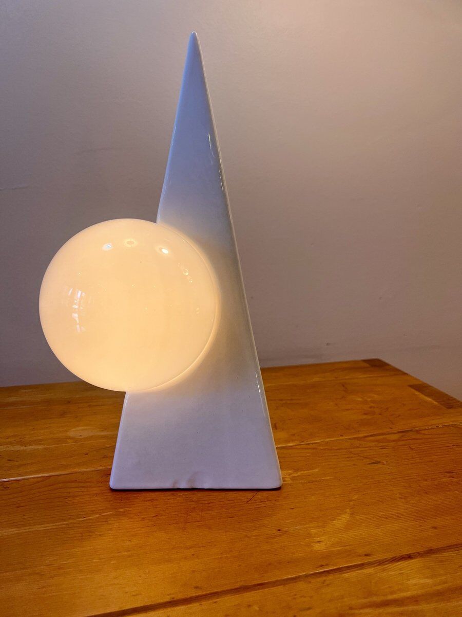 Lampe pyramide vintage en céramique et verre de Massive Lighting, 1980s