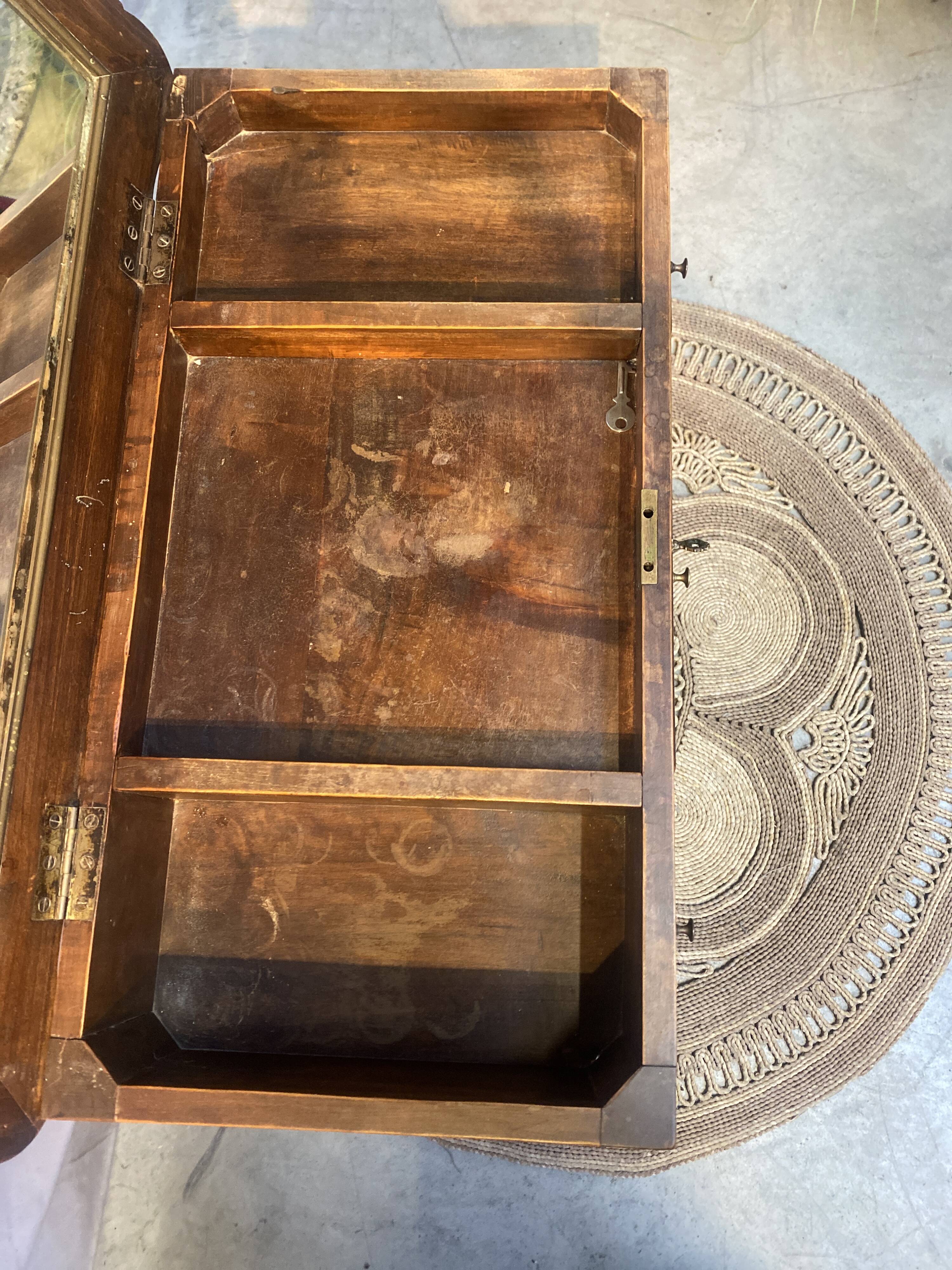 Dressing table in the Louis XV style in wood