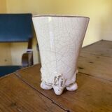 Small vase on legs