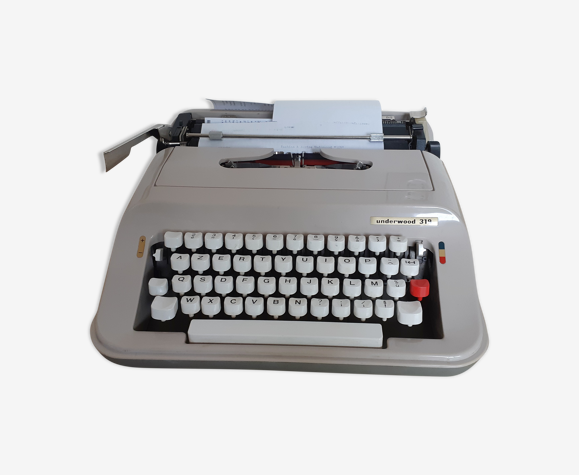 Underwood 319 typewriter, functional
