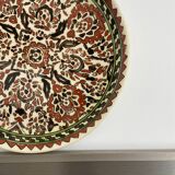 Decorative ceramic plate