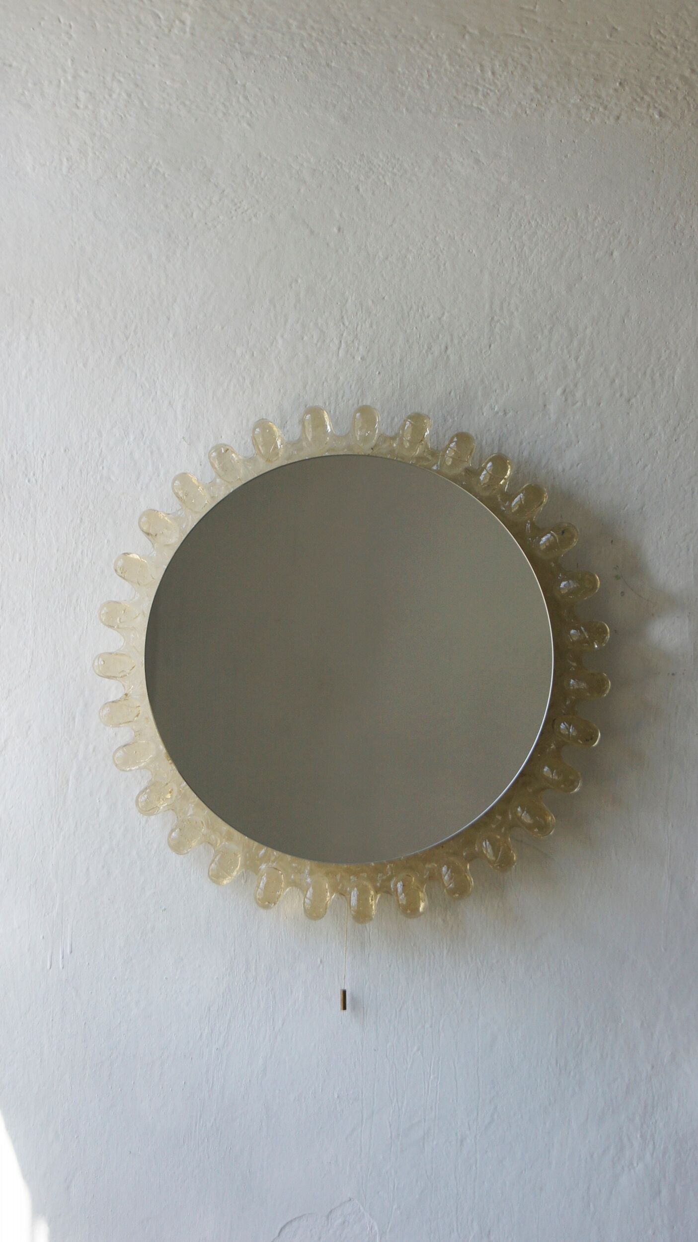 Vintage Illuminated Round Mirror by Hillebrand