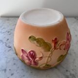 Cache pot en barbotine décor capucines 