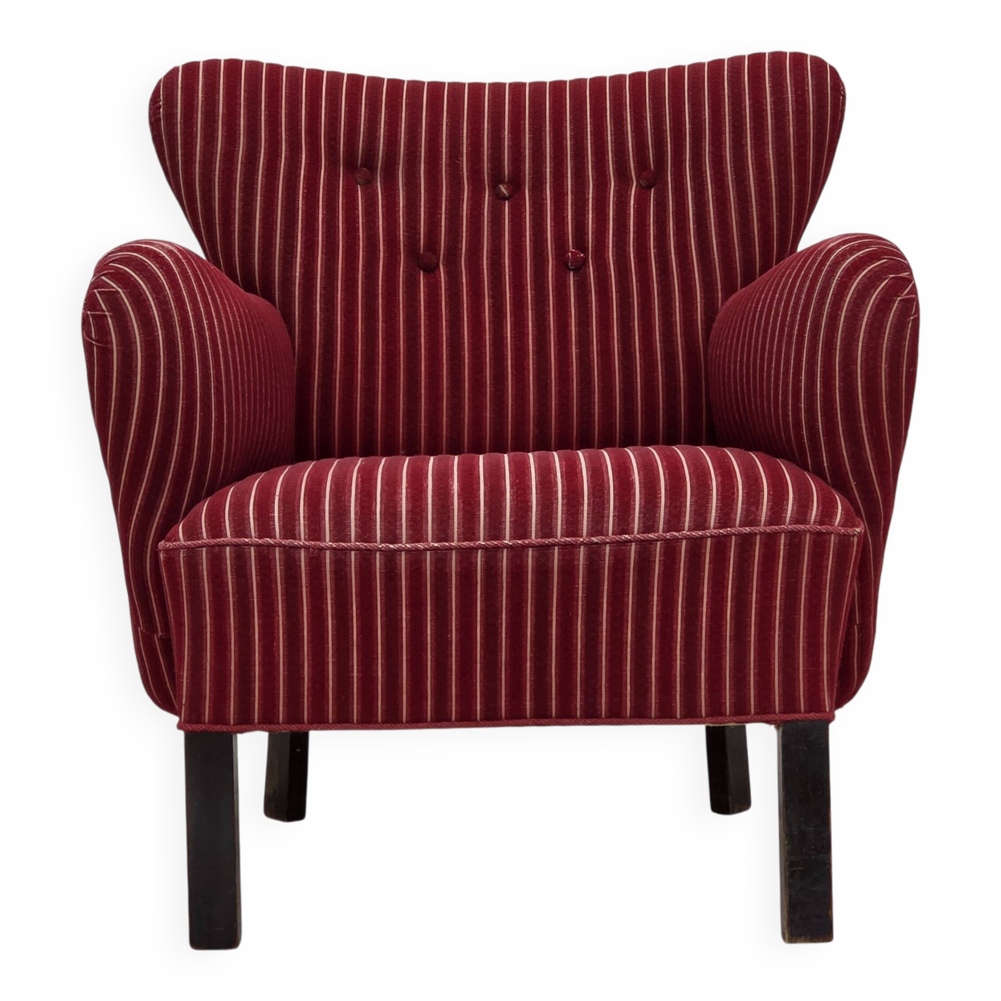 Fauteuil danois des années 1960, en laine de meuble rayée rouge, pieds en bois de chêne.
