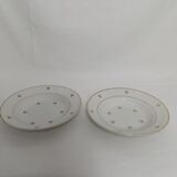 Set of 2 white deep plates with a gold pattern.
