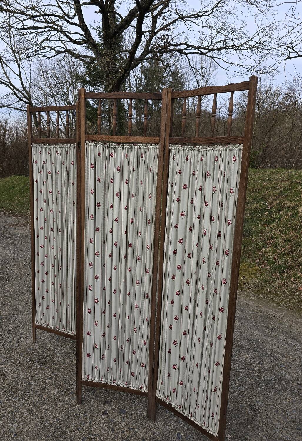Vintage four-panel screen