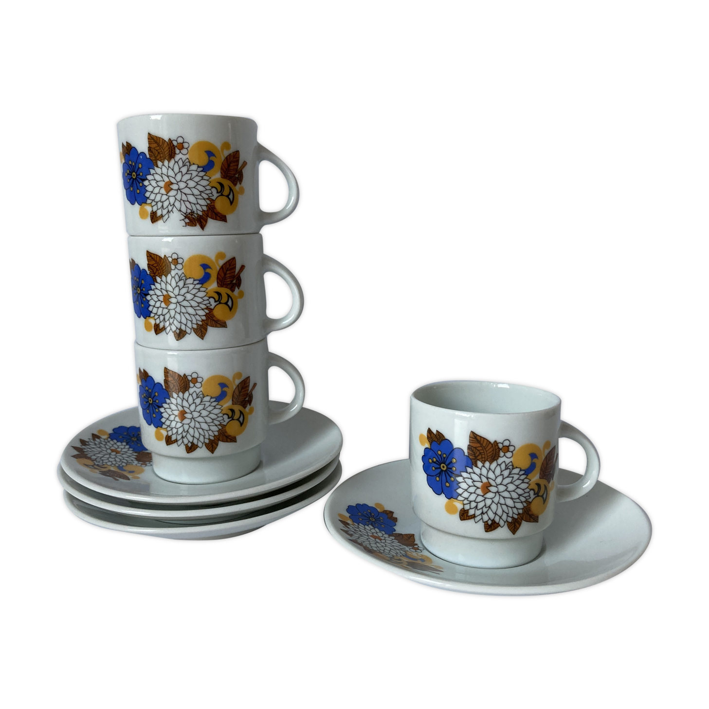 Set of 4 coffee cups, floral pattern saucers, 70s