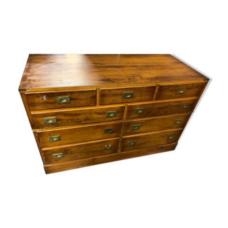 Boat dresser