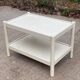 Table basse vintage blanche en bois double plateau