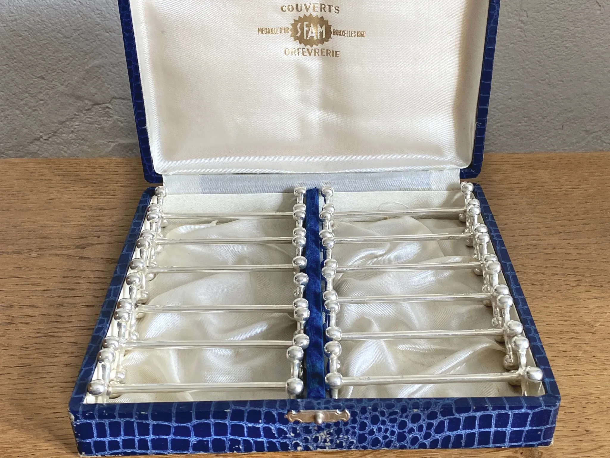12 knife rests in a box - silver-plated metal by SFAM model Cross