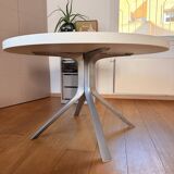 Oops Design Round Table Kristalia