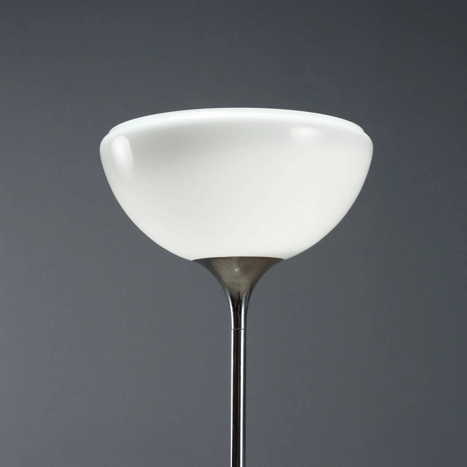 Vintage chrome metal floor lamp, Italy, 1970s