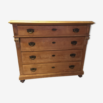 Old English chest of drawers