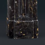 Cheminée en marbre Portoro de style Régence