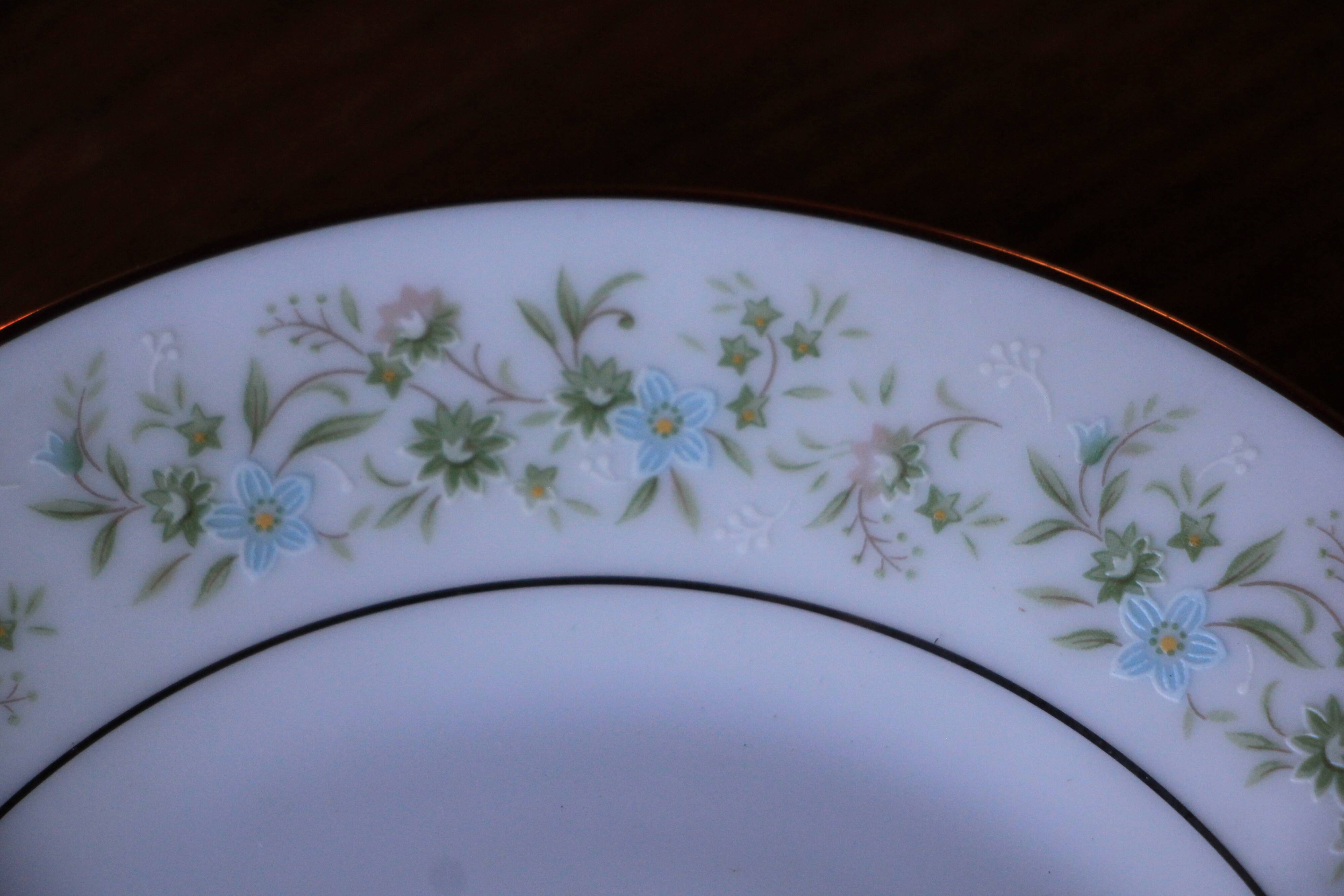 Fine Japanese porcelain tea set - Noritake - Savannah model