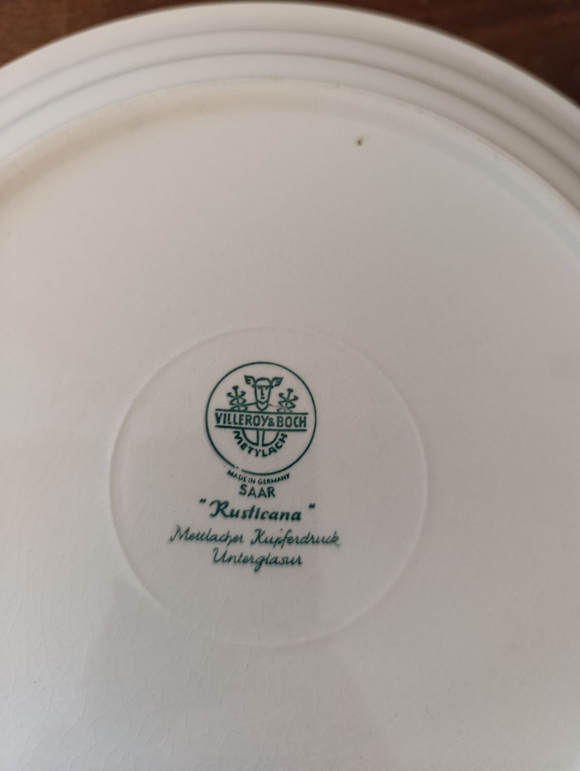 Large round, shallow Villeroy & Boch Rusticana dish - Blue