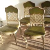 Suite de 4 chaises cannées Louis XV cuir vert