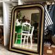 Miroir classique en bois et stuc noir et doré 85 x 63 cm