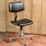 Chaise de bureau pivotante sur roulettes