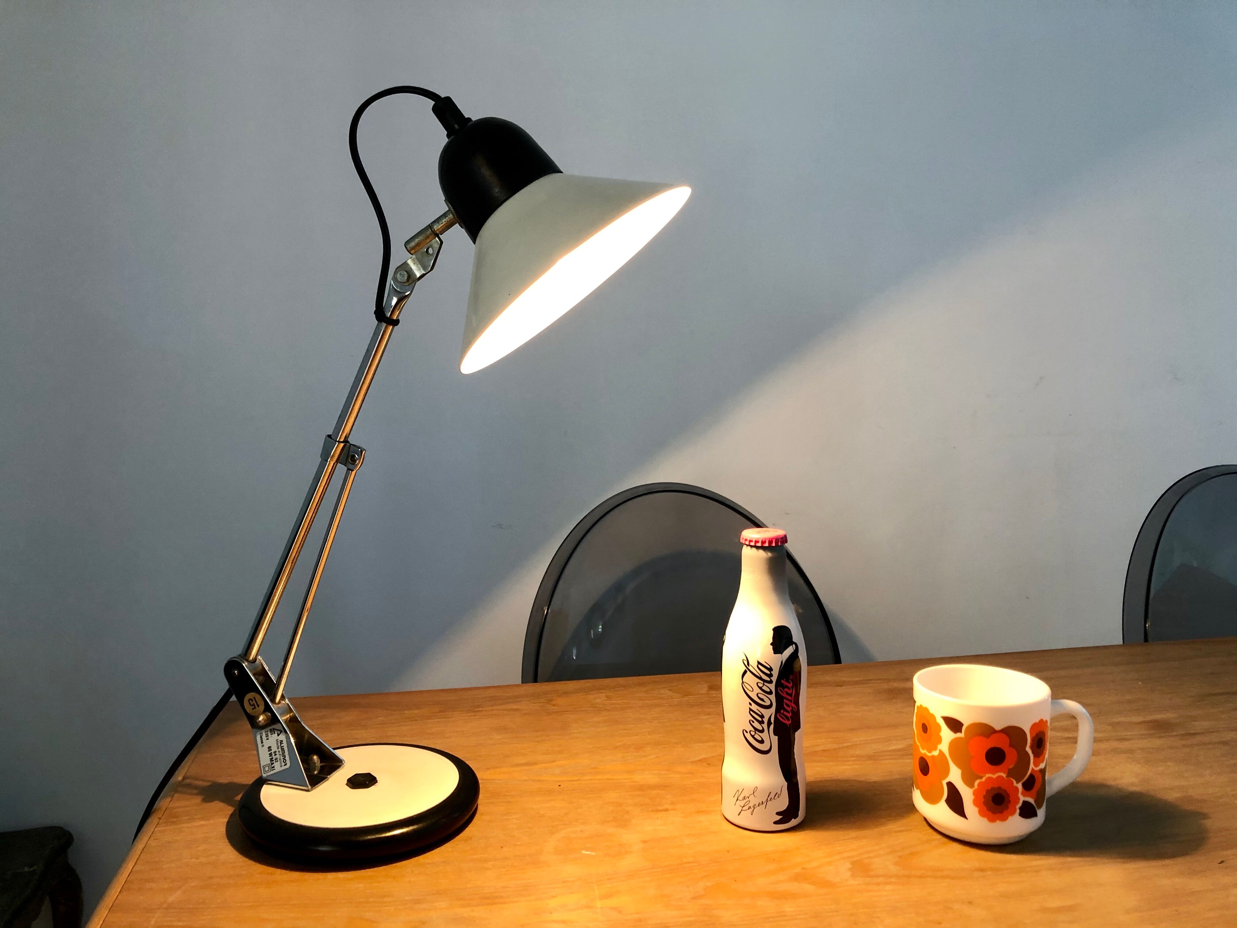 Aluminor 70s articulated desk lamp