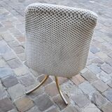 3 rotating vintage armchairs