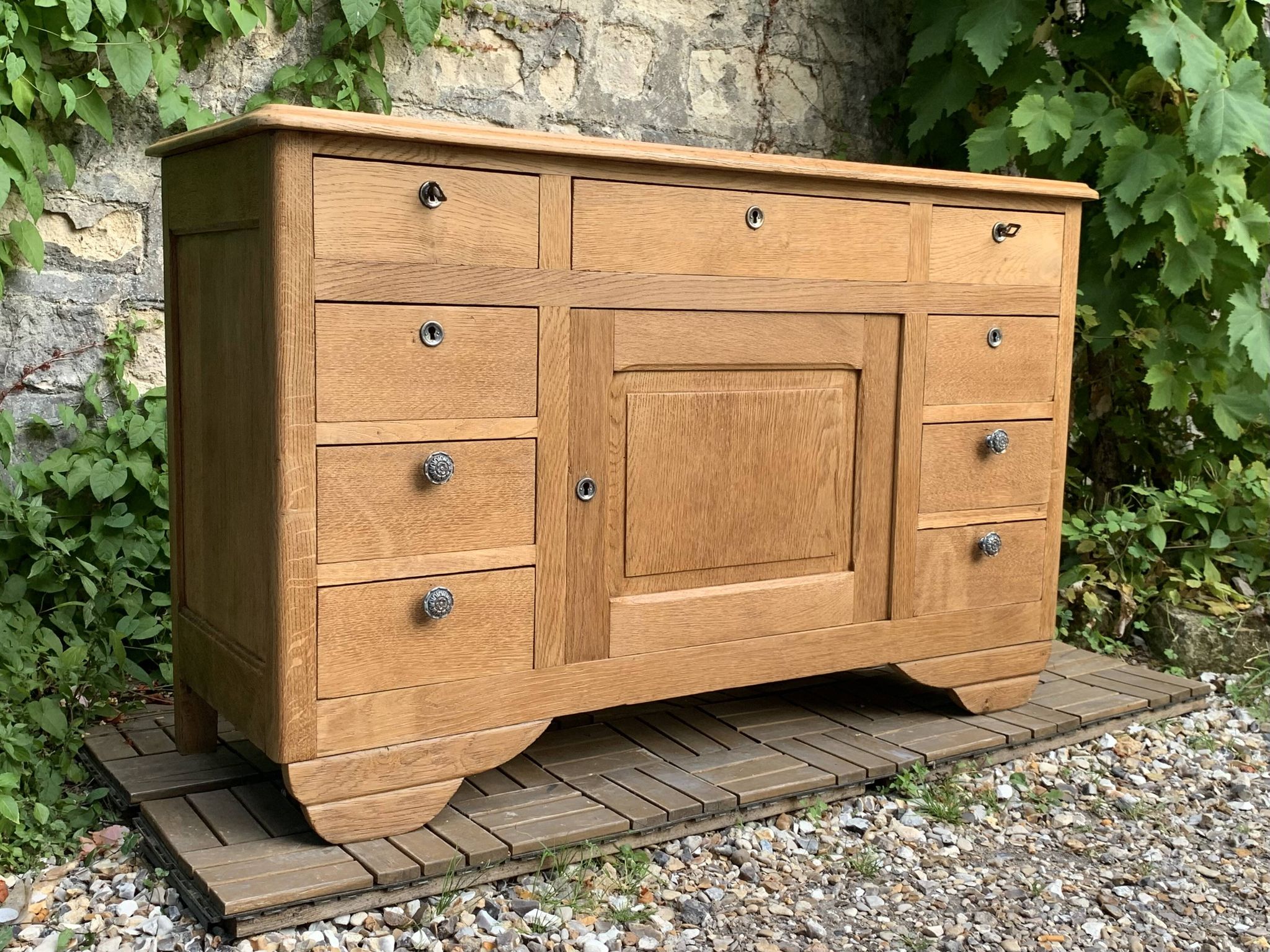 Buffet 9 tiroirs art déco chêne brut massif