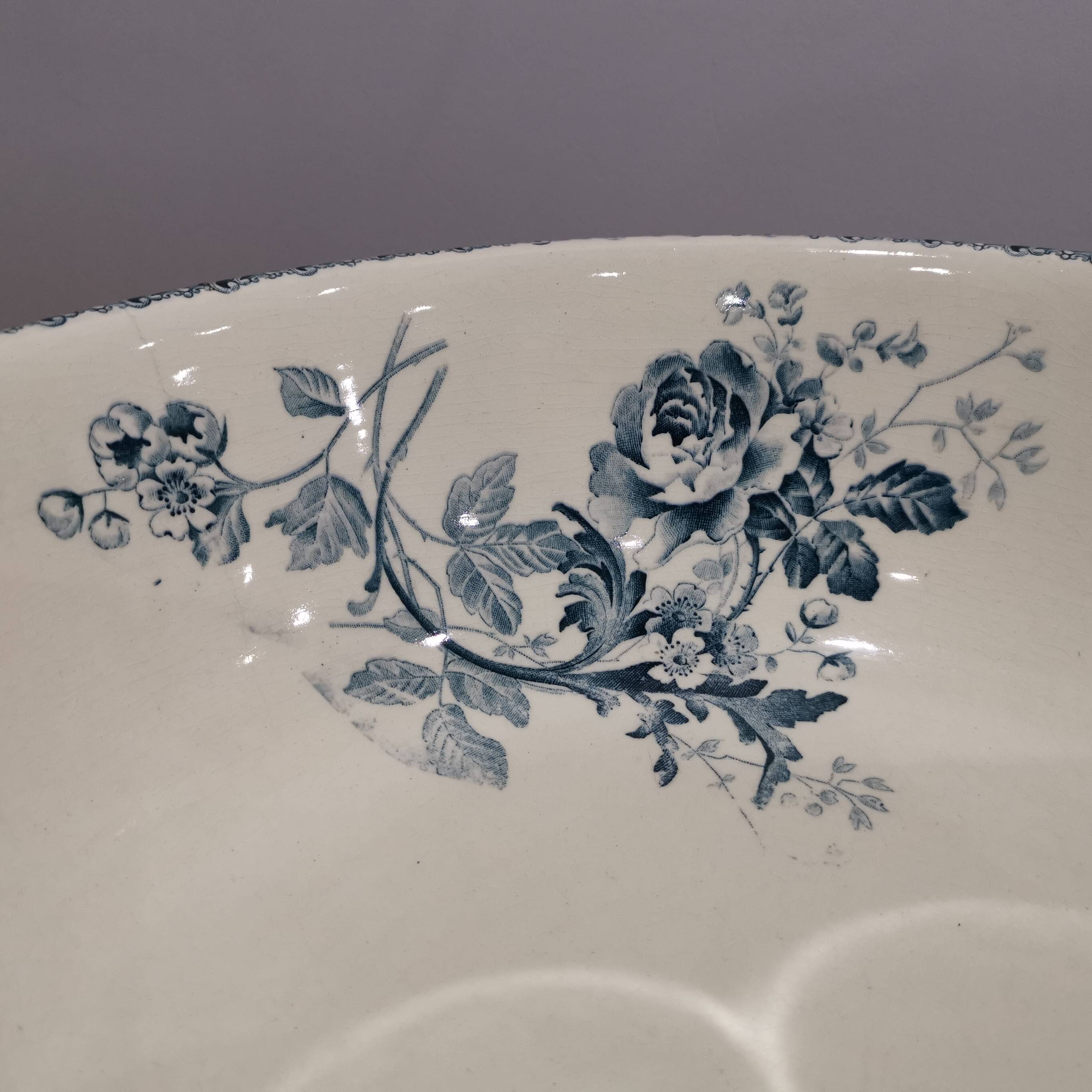 Old dish/ Terre De Fer basin Choisy-le-Roi E. Bourgeois