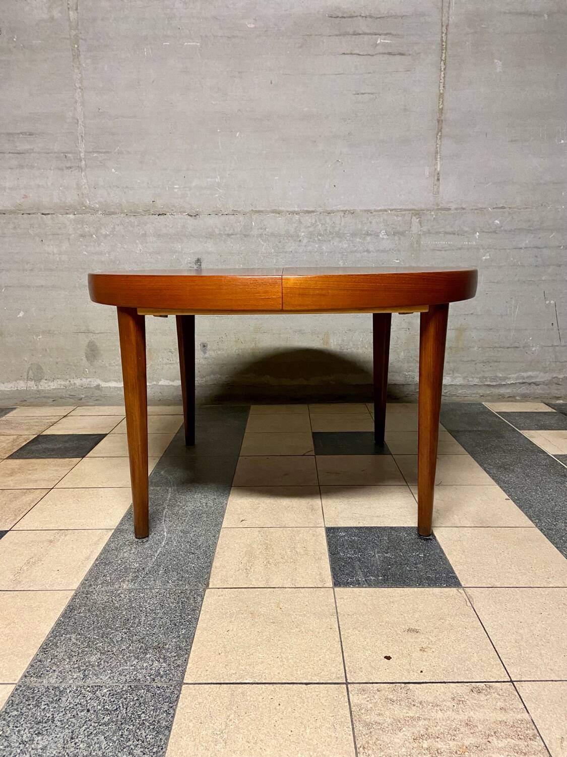 Vintage teak extendable table