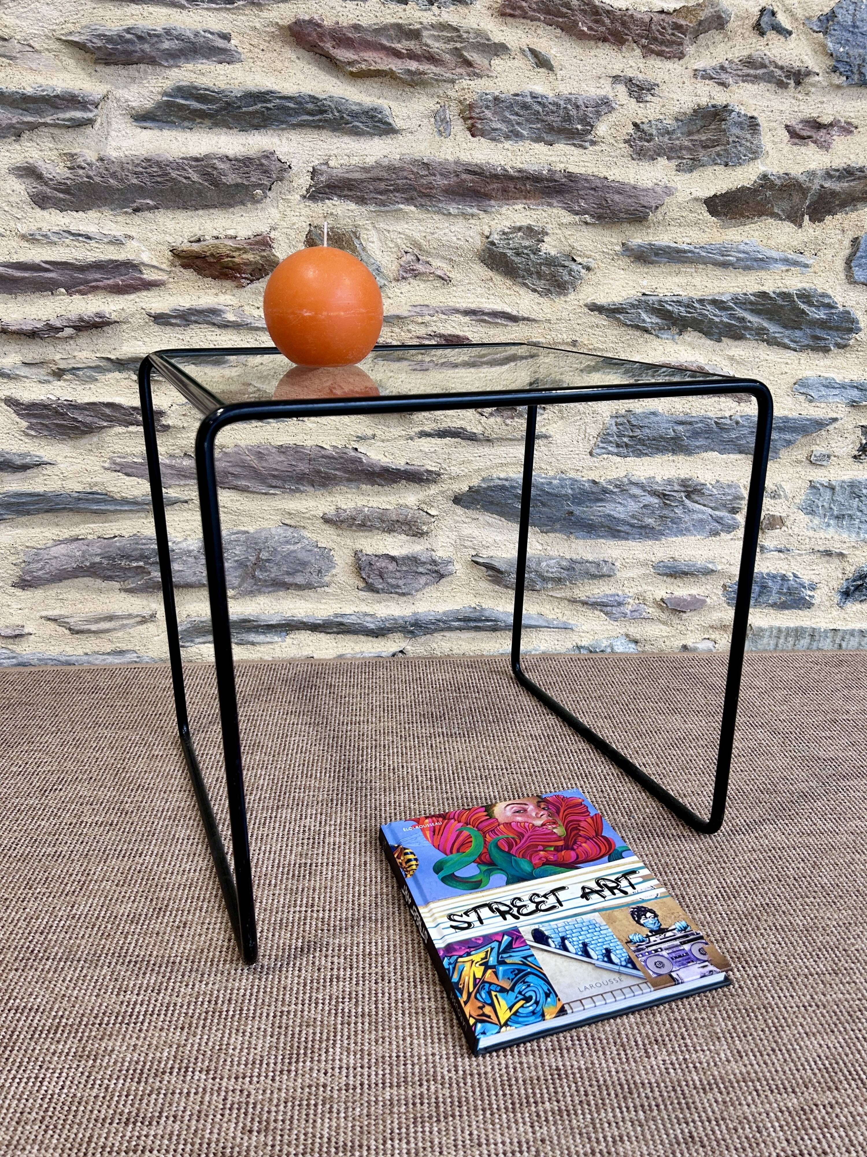 Black wire metal side table