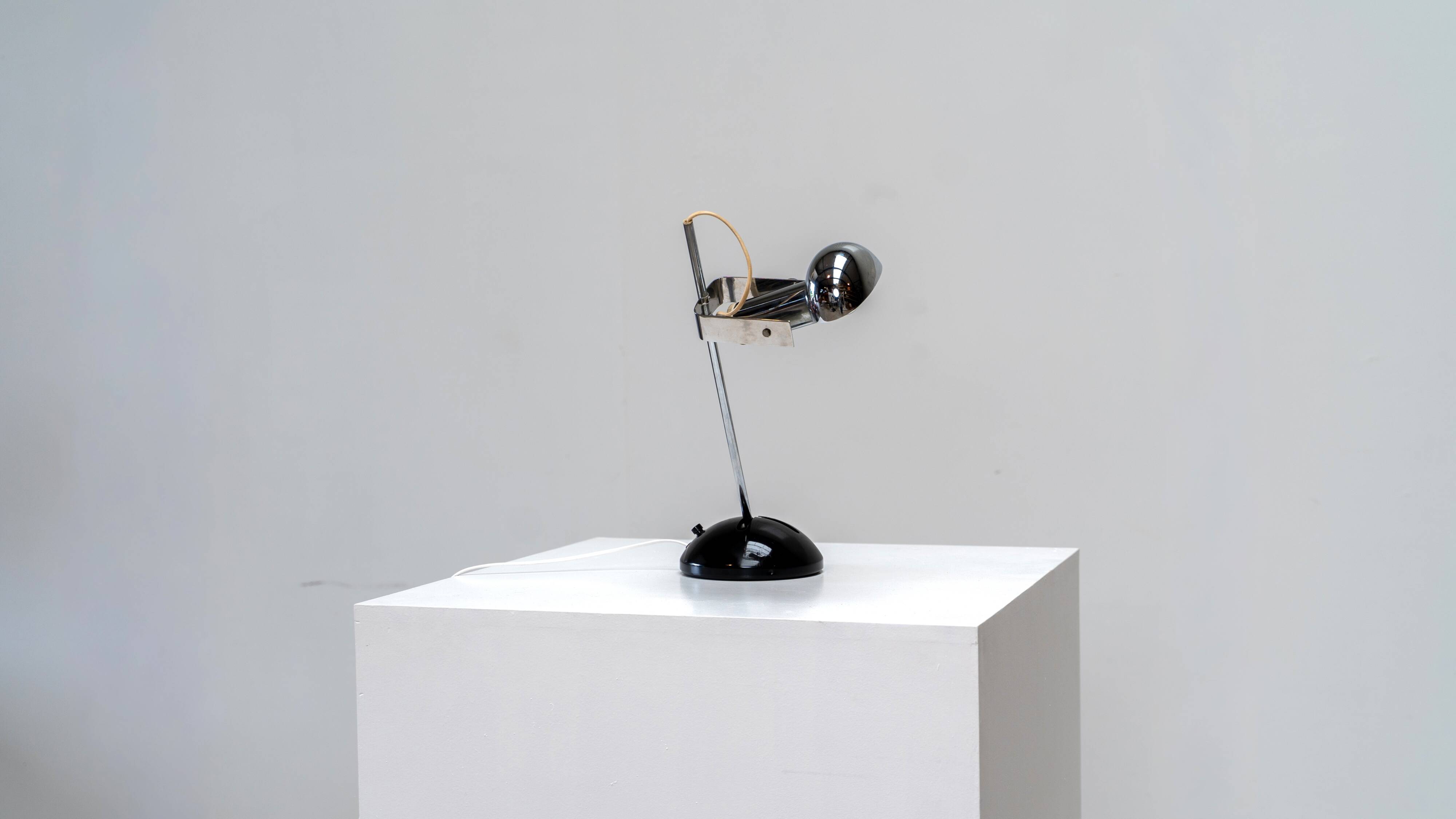 Italian table lamp T395 by Robert Sonneman