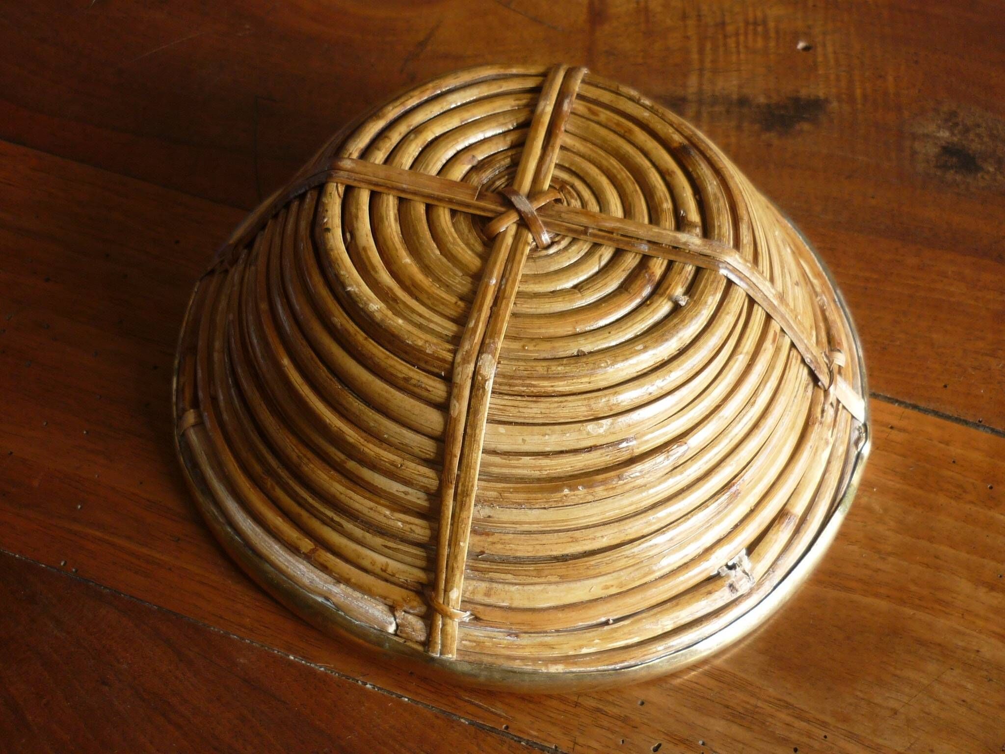 Bauhaus DLG rattan and brass bowl by Italian Gabriella Crespi