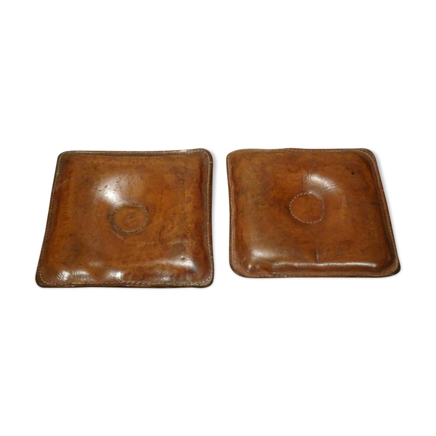2 old leather elbow cushions for sport arm wrestling