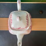 Set of cups, small plates and trim'