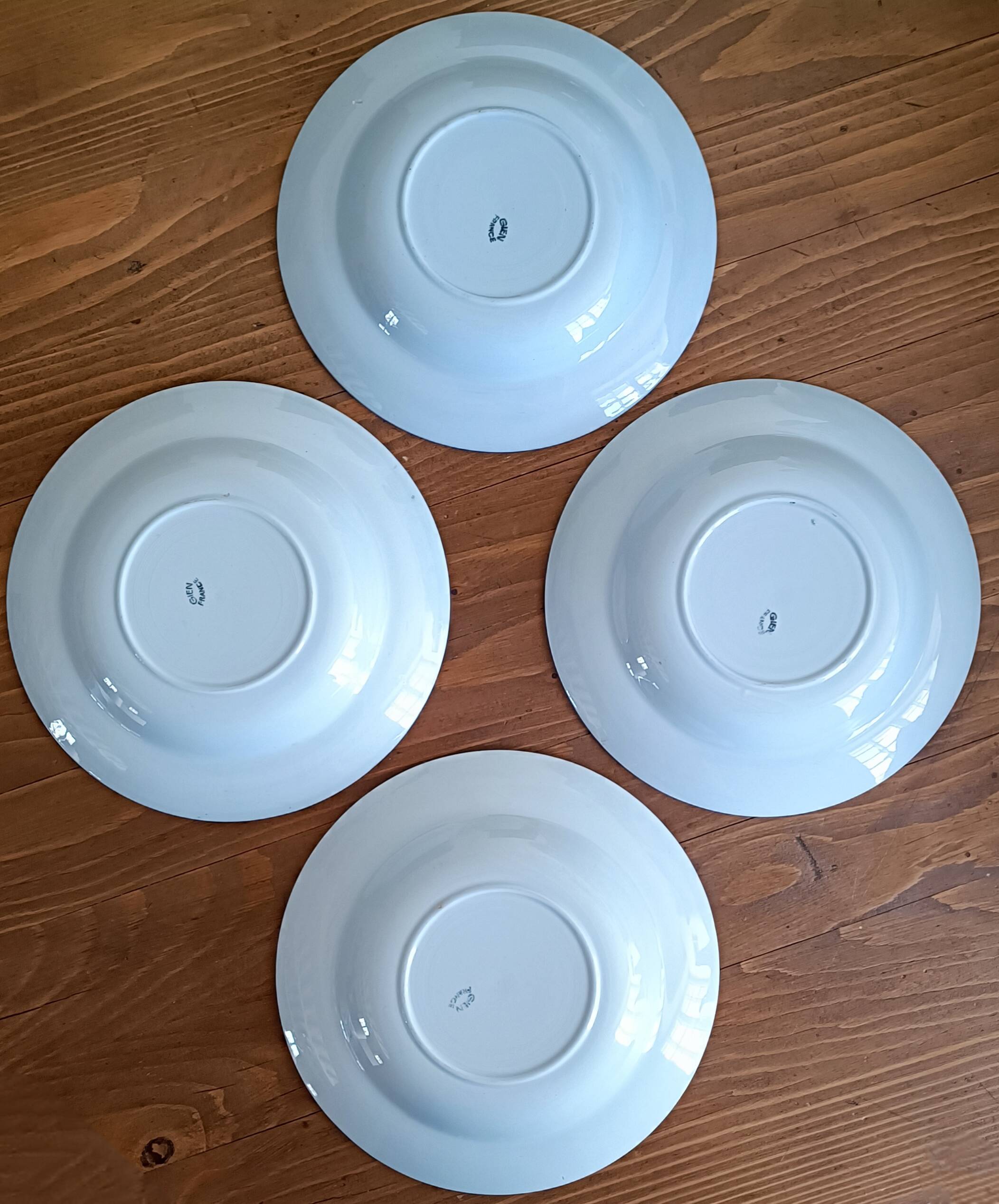 4 deep plates Gien