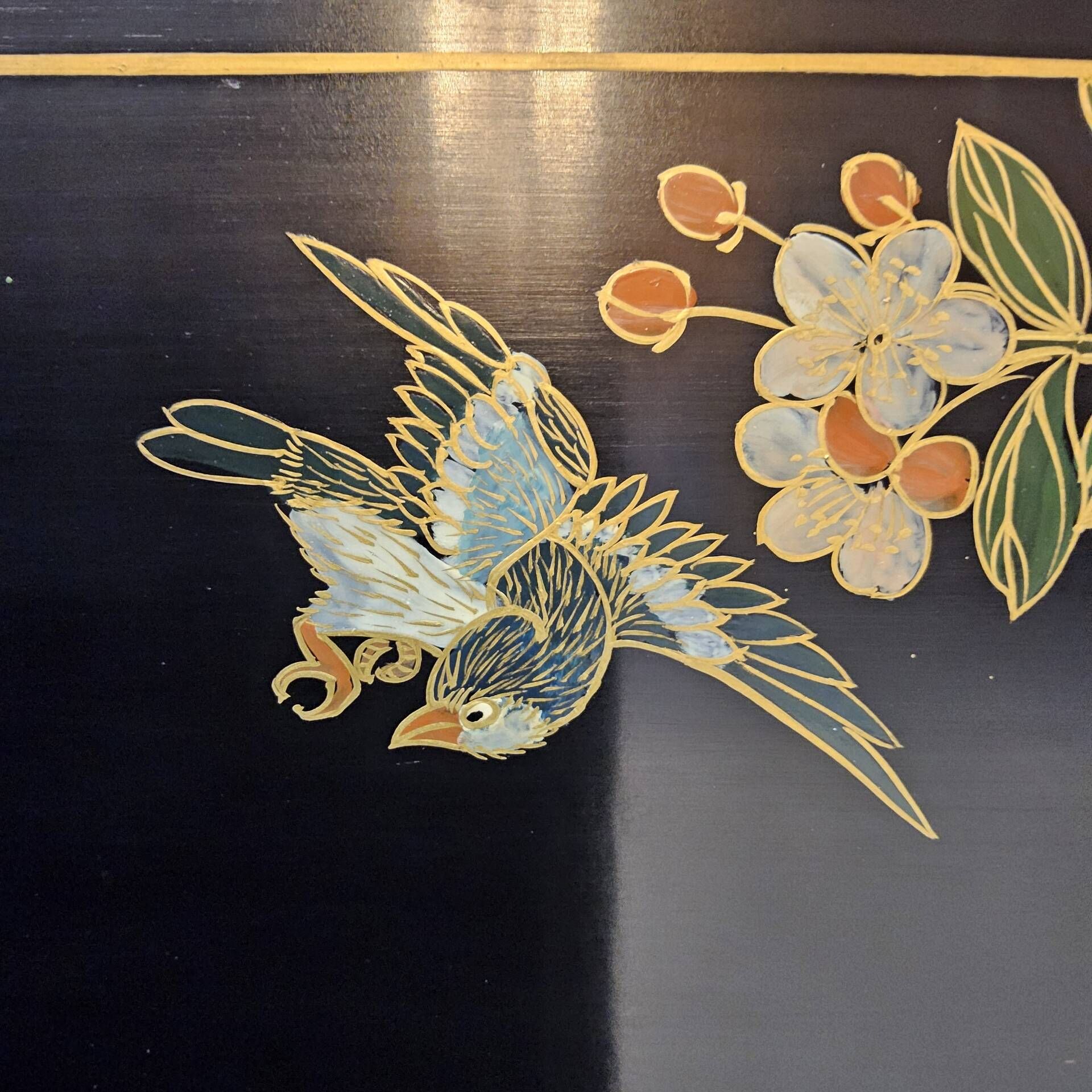 Vitrine chinoise vintage avec miroir, décor fleurs et oiseaux