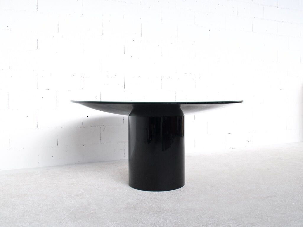 Rond table 1970