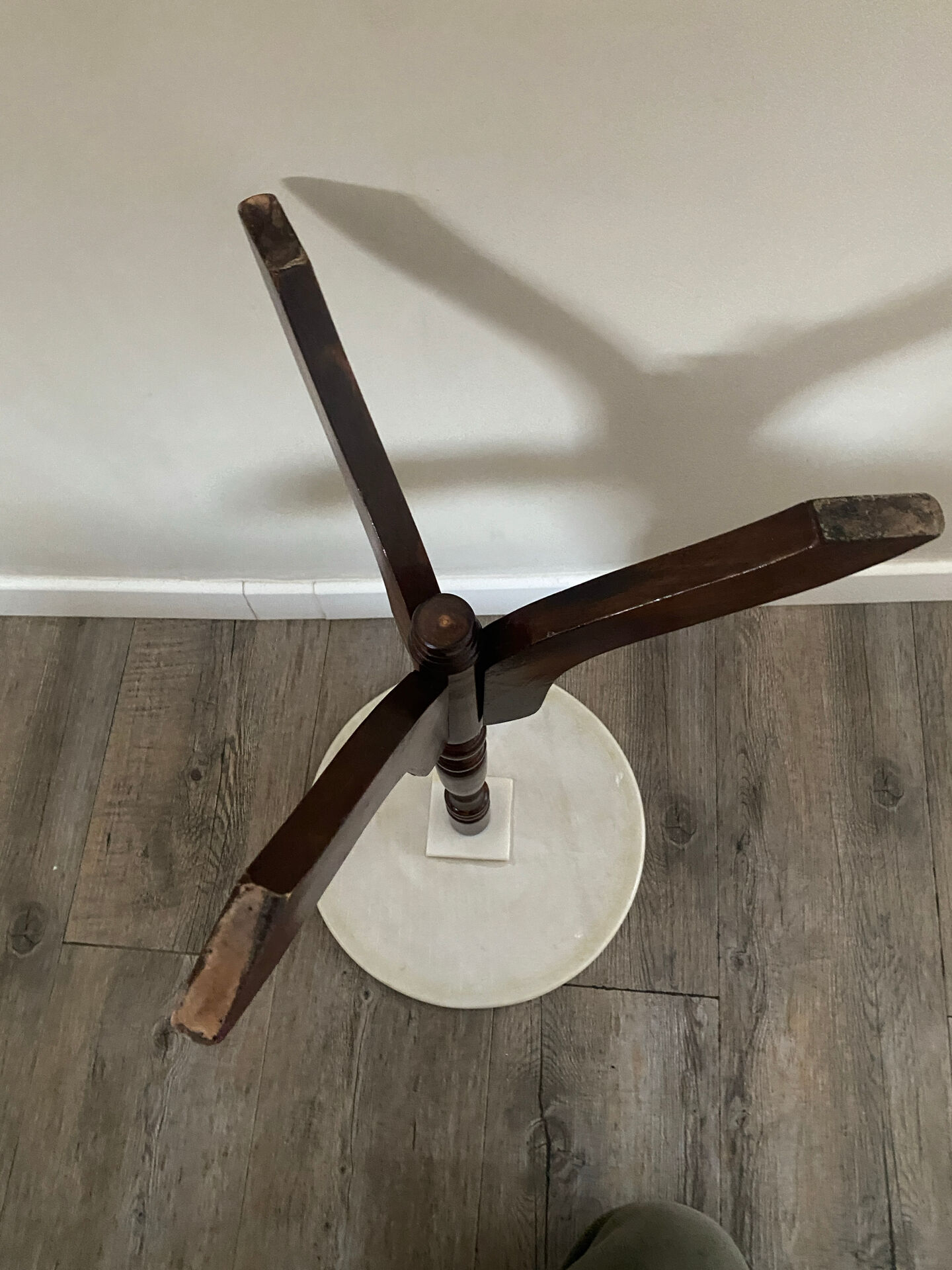 Vintage side table guéridon