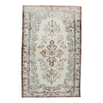 Tapis vintage persan crème et noir