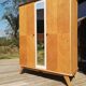 Armoire vintage pieds compas