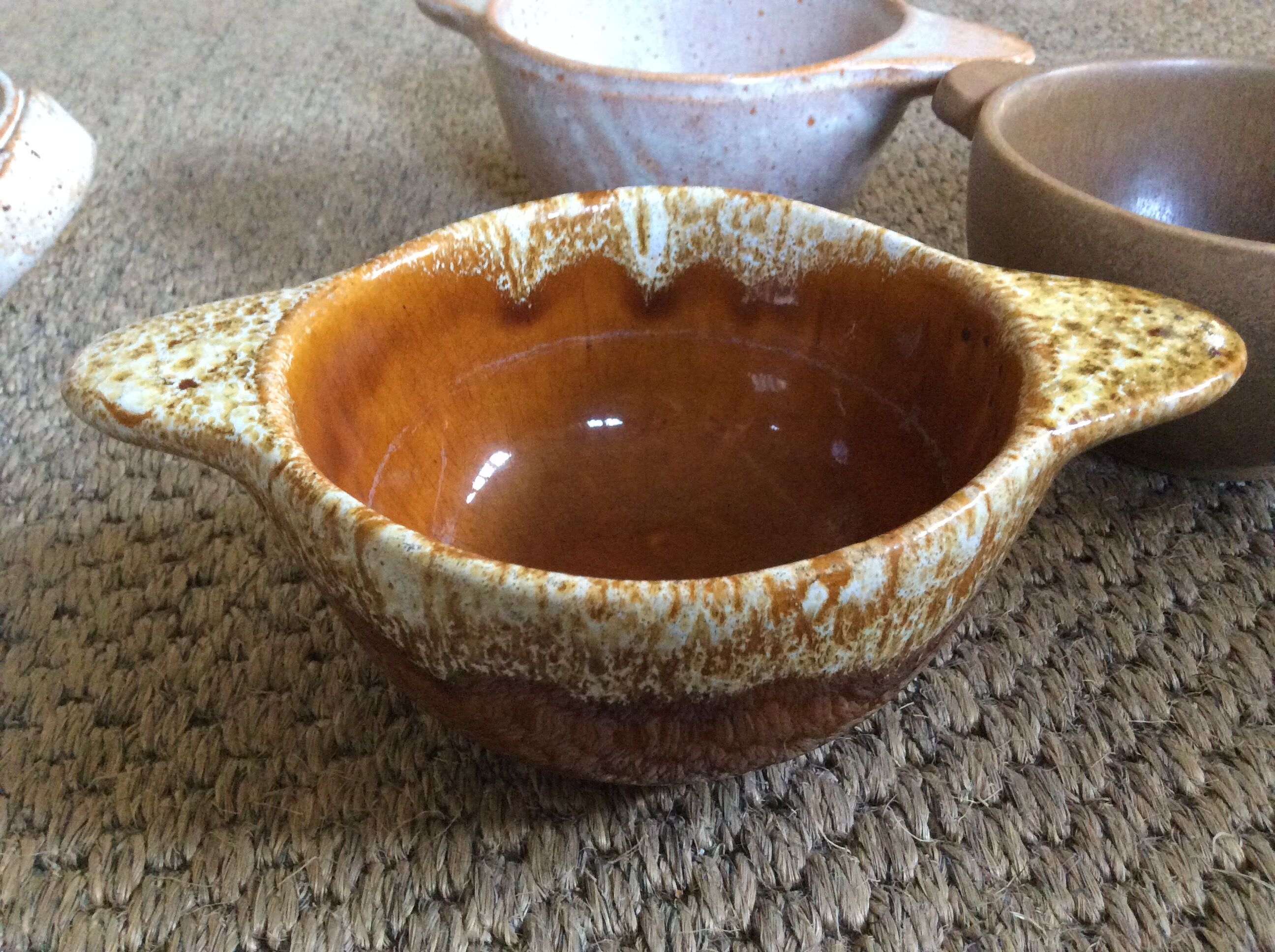 4 stoneware bowls