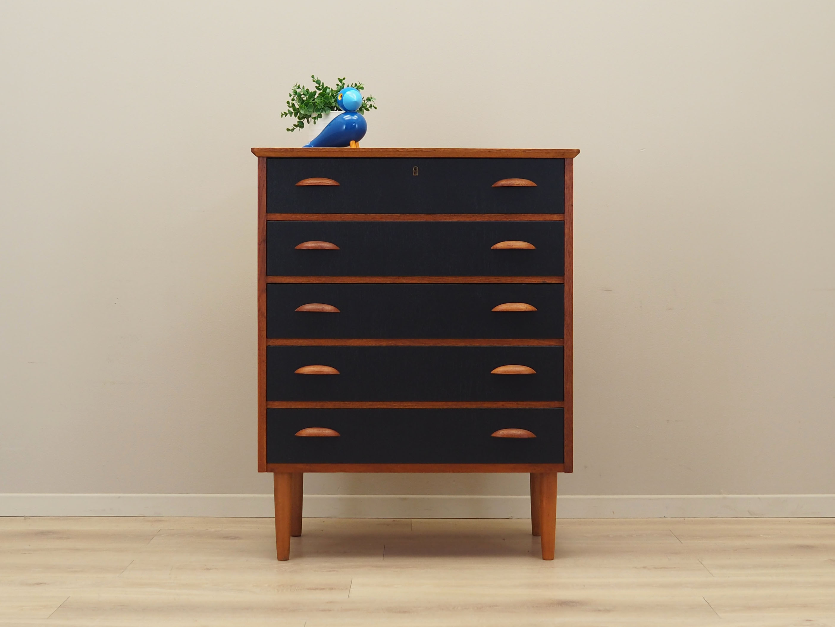 Teak chest of drawers, Danish design, 1970s, production: Denmark