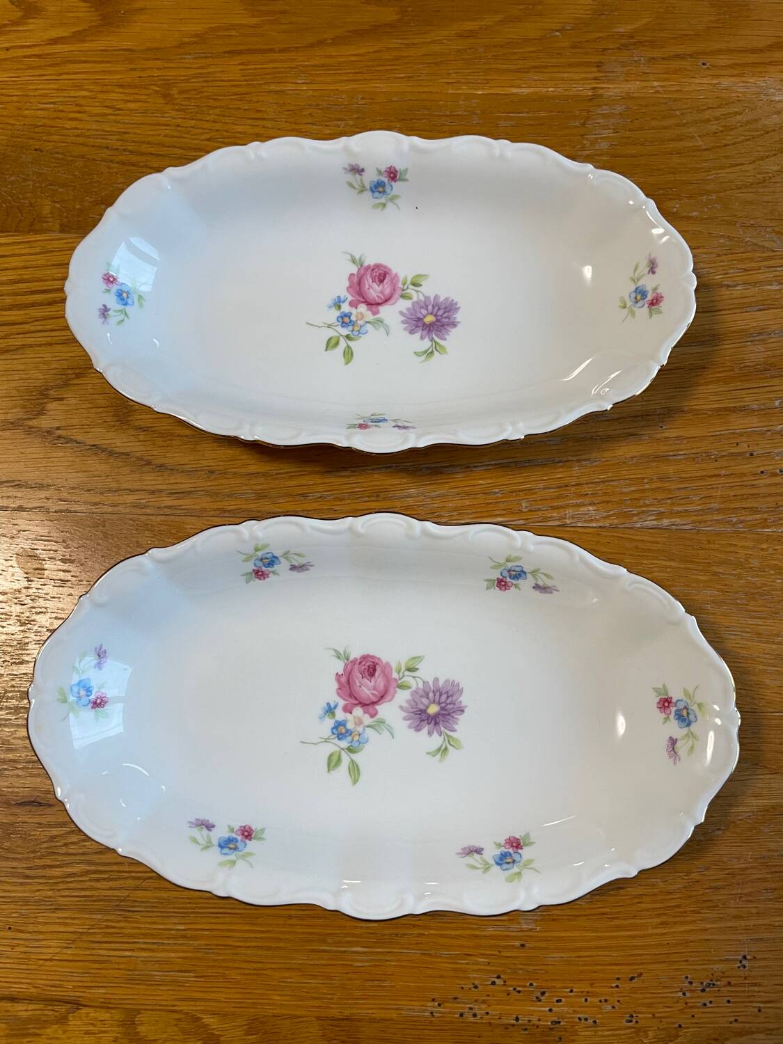 Two porcelain dishes from Bavaria.