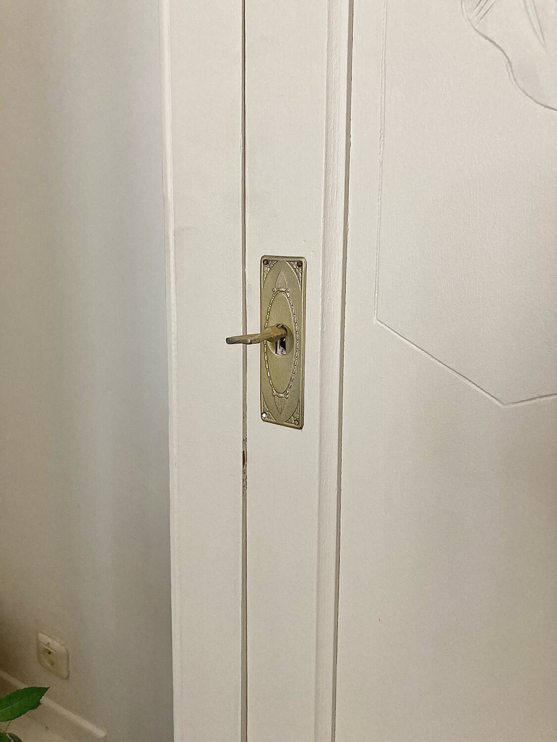 Small Parisian wardrobe