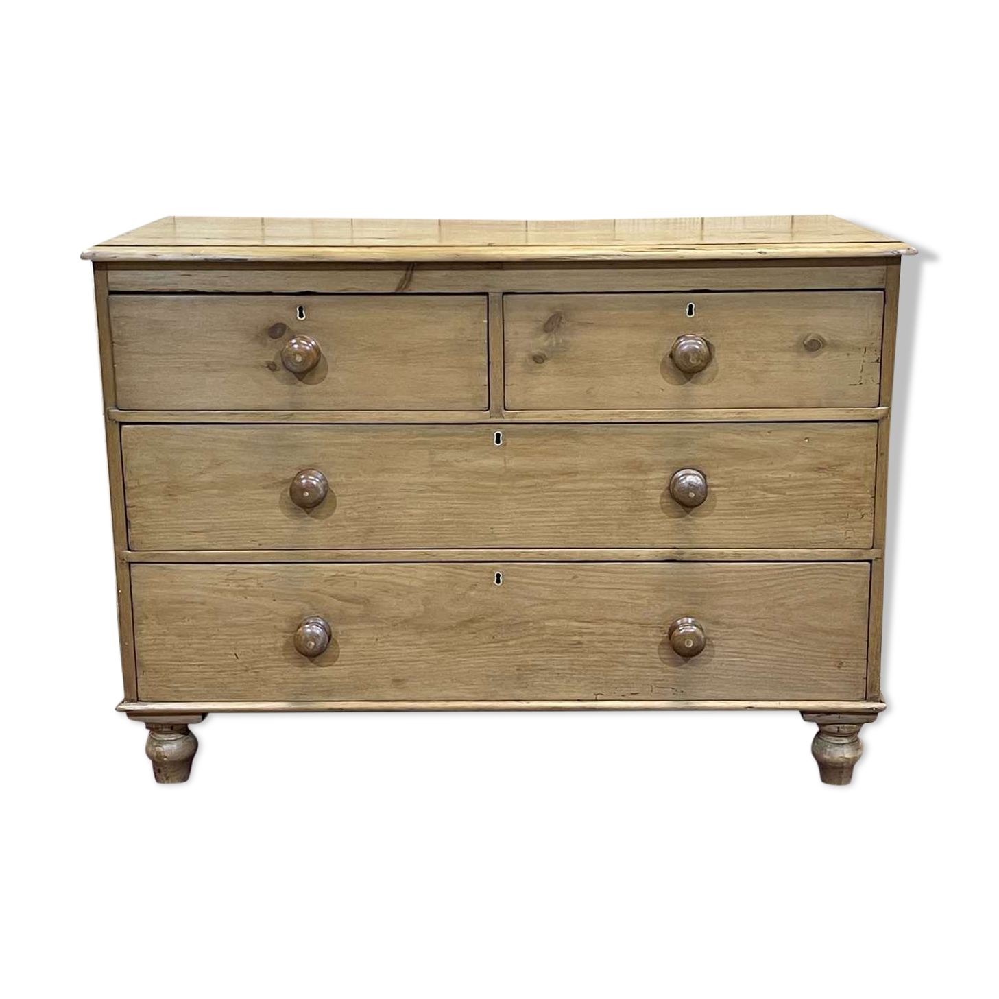 Victorian chest of drawers in nineteenth century fir