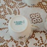 Boyer porcelain cups