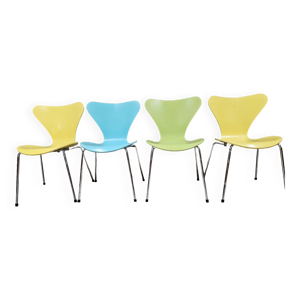 lot de 4 chaises  Serie