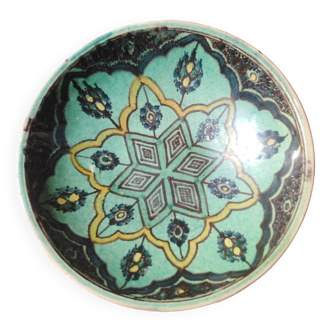 Lamali ceramic plate signed