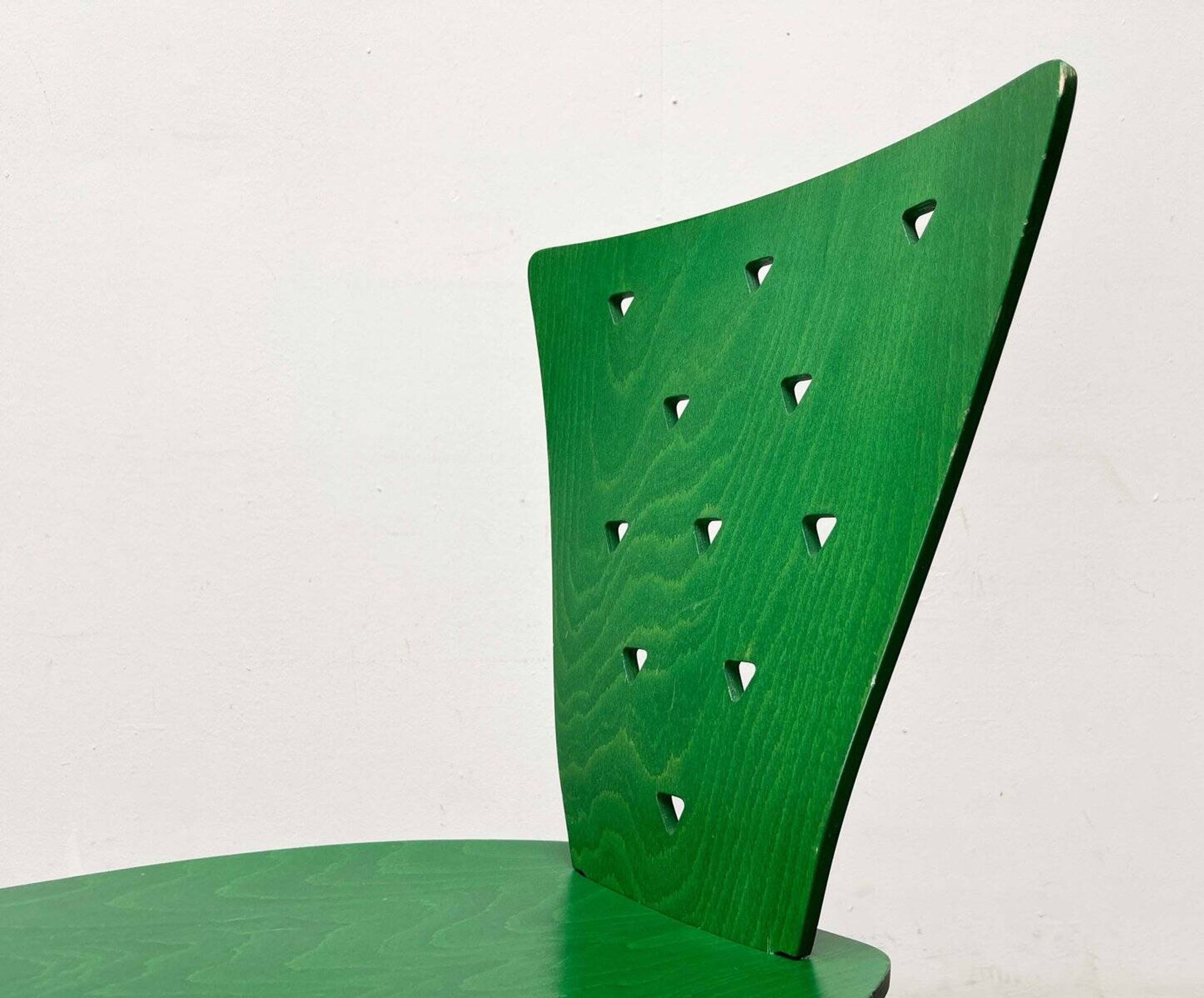 Chaise postmoderne italienne verte, années 1980